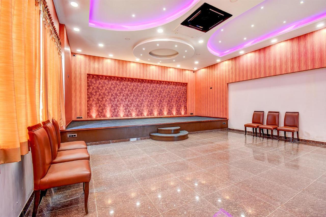 Fabhotel S Comfort Inn - Indiranagar Bangalore Esterno foto