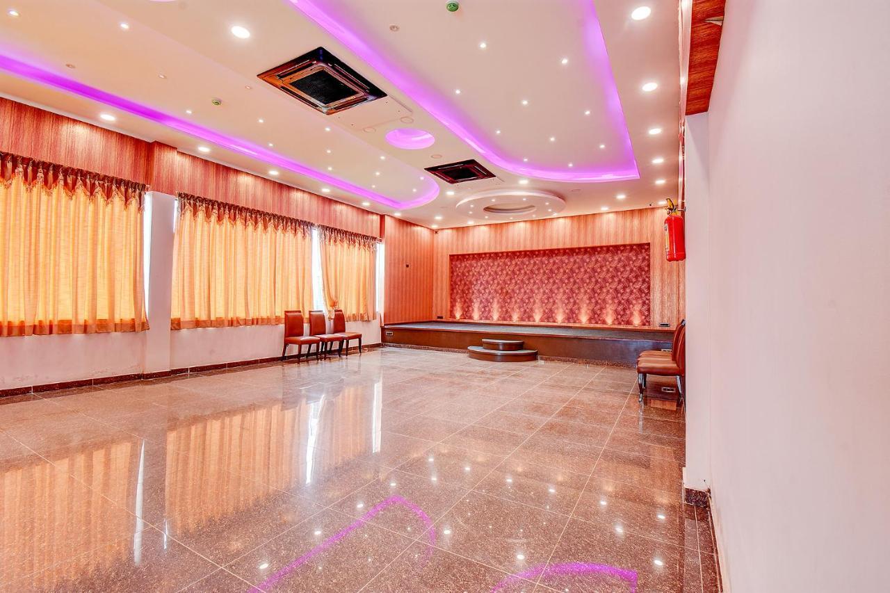 Fabhotel S Comfort Inn - Indiranagar Bangalore Esterno foto